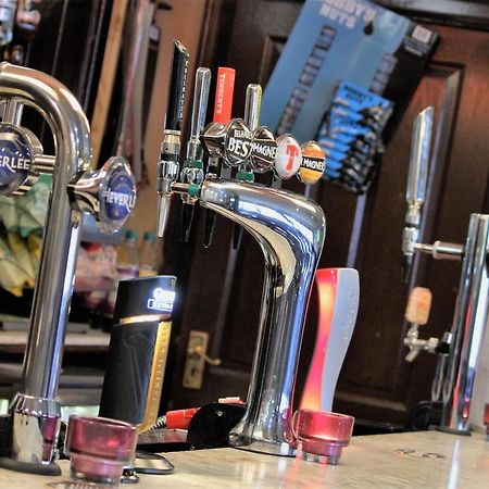 Fairway Hotel Bathgate Bagian luar foto
